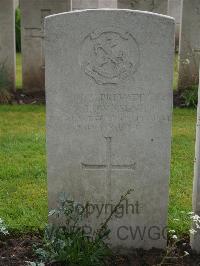 Etaples Military Cemetery - Townsend, S