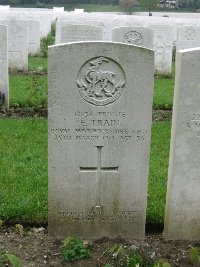 Etaples Military Cemetery - Train, E