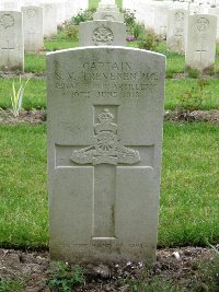 Etaples Military Cemetery - Trevenen, Sydney Vyvyan