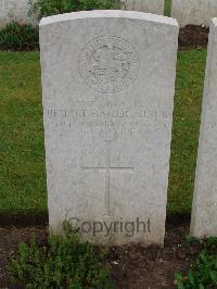 Etaples Military Cemetery - Trevor, Herbert Fowler