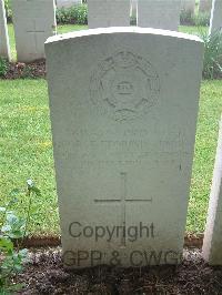 Etaples Military Cemetery - Tumber, George Edmund