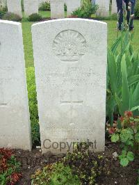 Etaples Military Cemetery - Turner, Archibald Campbell