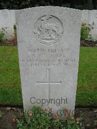 Etaples Military Cemetery - Turner, A C