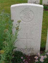 Etaples Military Cemetery - Turner, William
