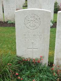 Etaples Military Cemetery - Turner, W H