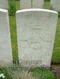 Etaples Military Cemetery - Tyson, John Vickers
