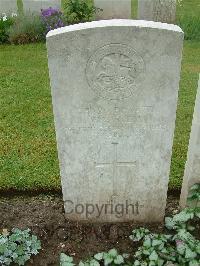 Etaples Military Cemetery - Varley, William