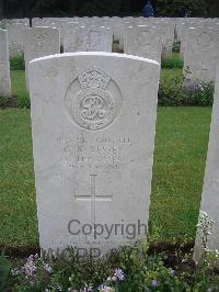 Etaples Military Cemetery - Vessey, G N