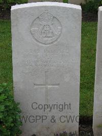 Etaples Military Cemetery - Vest, Robert