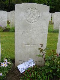 Etaples Military Cemetery - Vollans, C