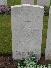 Etaples Military Cemetery - Waddingham, H