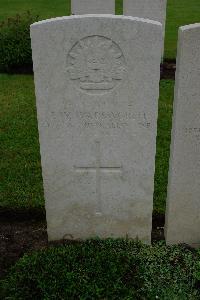 Etaples Military Cemetery - Wadsworth, James Willie