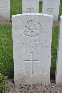 Etaples Military Cemetery - Wagstaff, W