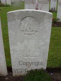 Etaples Military Cemetery - Waine, Victor Hugo Duckett