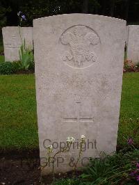 Etaples Military Cemetery - Wakelin, S J