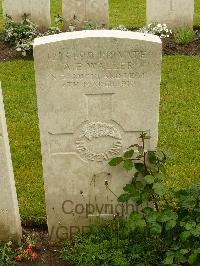 Etaples Military Cemetery - Waller, Alfred Eric