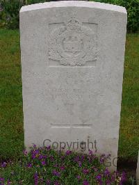 Etaples Military Cemetery - Ward, A