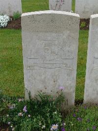 Etaples Military Cemetery - Ward, R