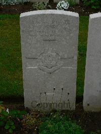 Etaples Military Cemetery - Ward, T