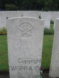 Etaples Military Cemetery - Wardrope, S