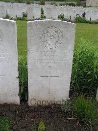 Etaples Military Cemetery - Watkins, B