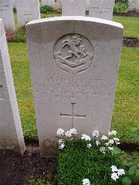 Etaples Military Cemetery - Watling, Arthur Robert