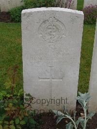 Etaples Military Cemetery - Watson, G