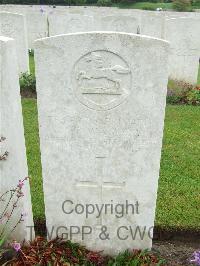 Etaples Military Cemetery - Watson, J T