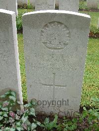 Etaples Military Cemetery - Watt, Norman Alexander