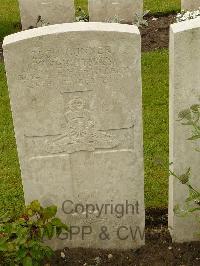 Etaples Military Cemetery - Weightman, T