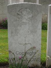 Etaples Military Cemetery - Weymouth, Francis George