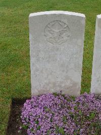 Etaples Military Cemetery - Wharton, Thomas Arthur