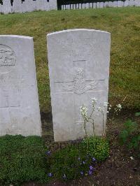 Etaples Military Cemetery - Wheeler, E