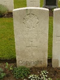 Etaples Military Cemetery - Whelpton, Arthur