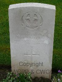 Etaples Military Cemetery - Whistlecraft, Henry