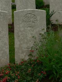 Etaples Military Cemetery - White, Edward George