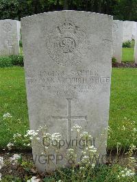 Etaples Military Cemetery - White, Norman Arthur Hollins