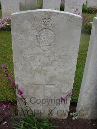Etaples Military Cemetery - White, William Alfred