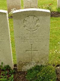 Etaples Military Cemetery - White, William Henry