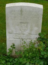 Etaples Military Cemetery - Whitelock, J A