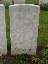 Etaples Military Cemetery - Wigginton, William