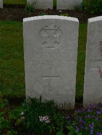 Etaples Military Cemetery - Wilcock, Roland