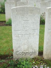 Etaples Military Cemetery - Wild, Charles William