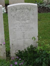 Etaples Military Cemetery - Wilding, S