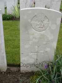 Etaples Military Cemetery - Wilkes, George Edward