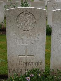 Etaples Military Cemetery - Wilkinson, G S
