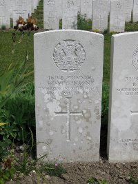 Etaples Military Cemetery - Wilkinson, R