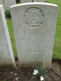 Etaples Military Cemetery - Williams, Albert