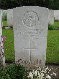 Etaples Military Cemetery - Williams, Frederick Basil