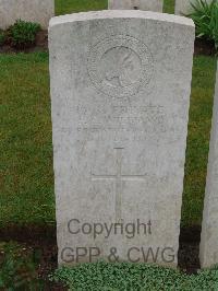 Etaples Military Cemetery - Williams, Frederick Charles
